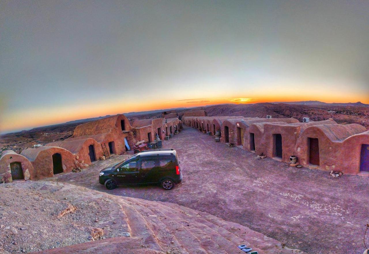 Ksar Jouamaa Hotel Medenine Bagian luar foto